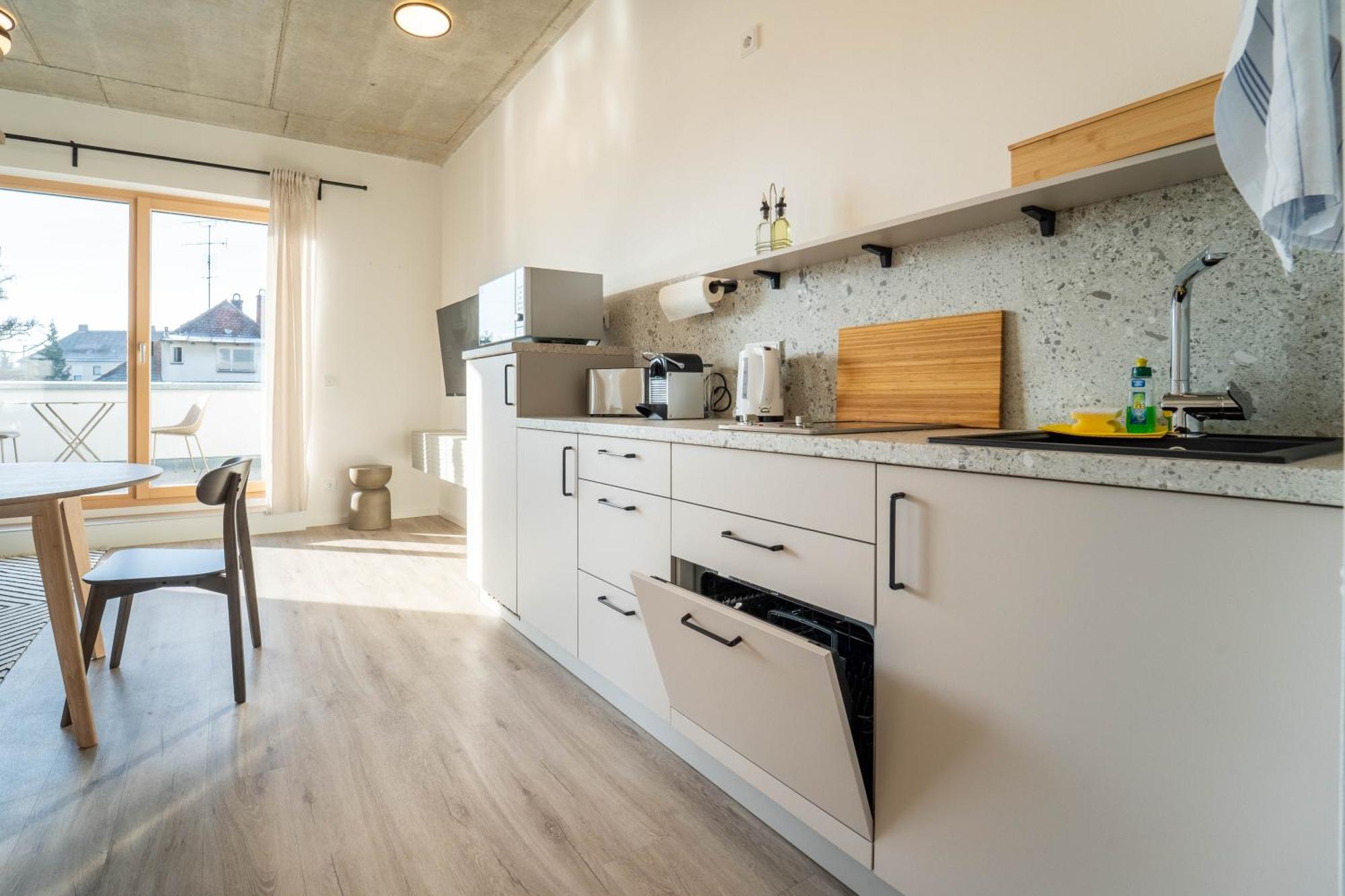 Dreamcation Apartments Boardinghouse - Straubing Sued Buitenkant foto